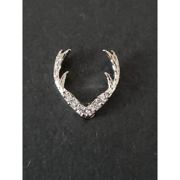 Secret Box New York White Gold Dipped CZ Antler Stud Pierced Earrings, NEW - Picture 3 of 9